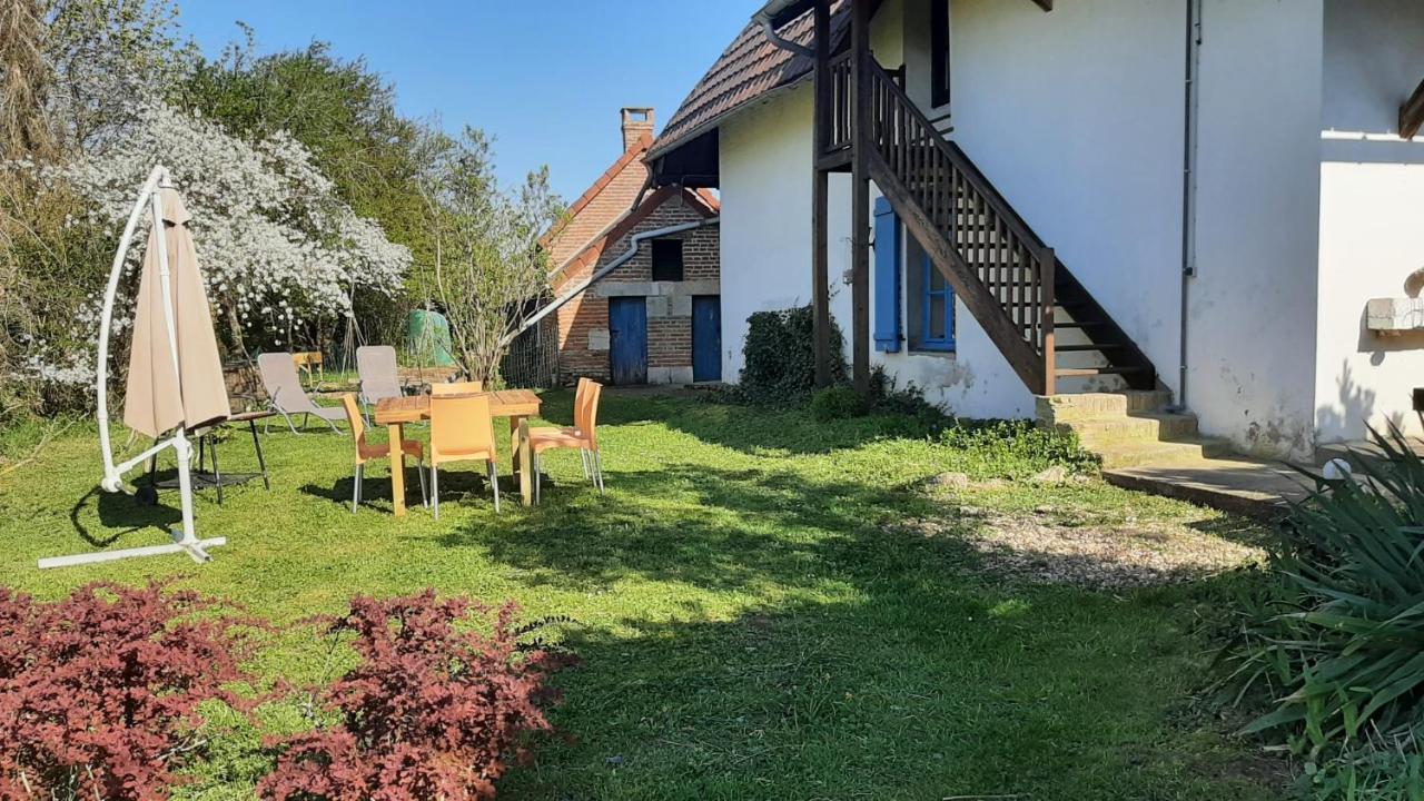 Gîte Chez Léo Varennes-sur-le-Doubs Esterno foto