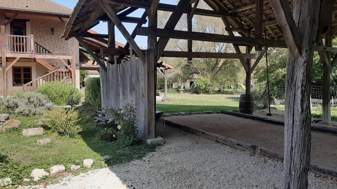 Gîte Chez Léo Varennes-sur-le-Doubs Esterno foto